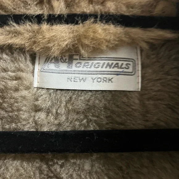 Women's Vintage Suede Fur Lined Brown Fur Collar Coat - Picture 9 of 10